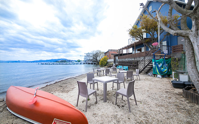 湖浜でのBBQはもちろん、琵琶湖でのマリンスポーツも楽しめます。