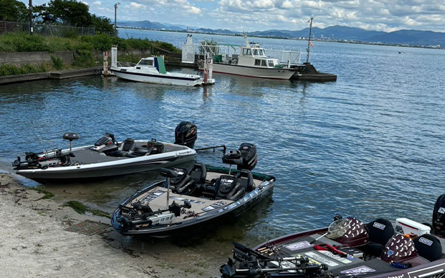 びわ湖沿いの貸し切りコテージ