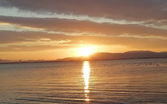 安寿から琵琶湖を望む