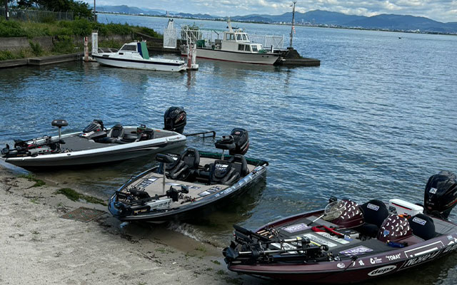 びわ湖でマリンスポーツ